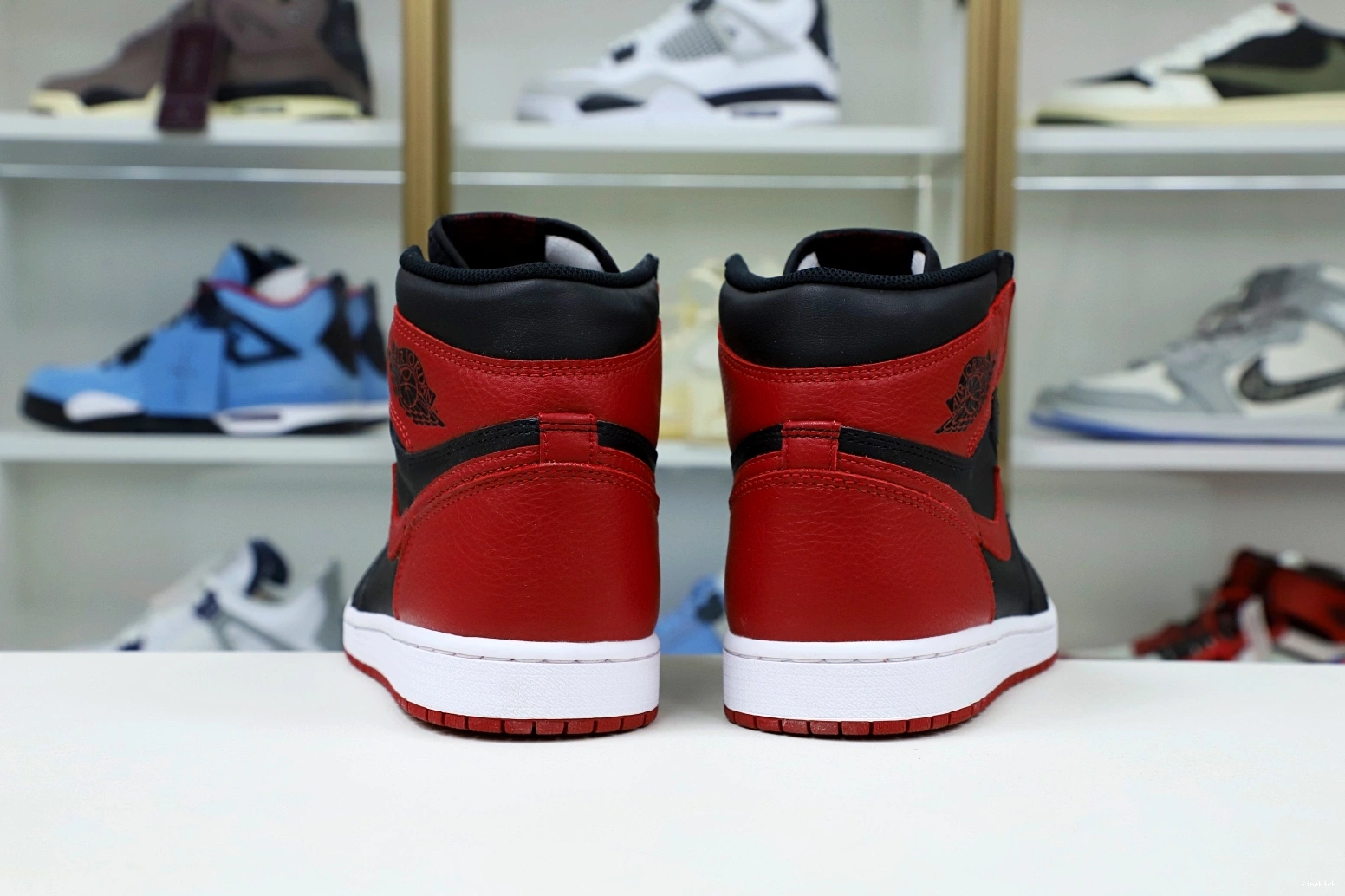 RETRO 'BRED' JORDAN 1 OG AIR HIGH 0114